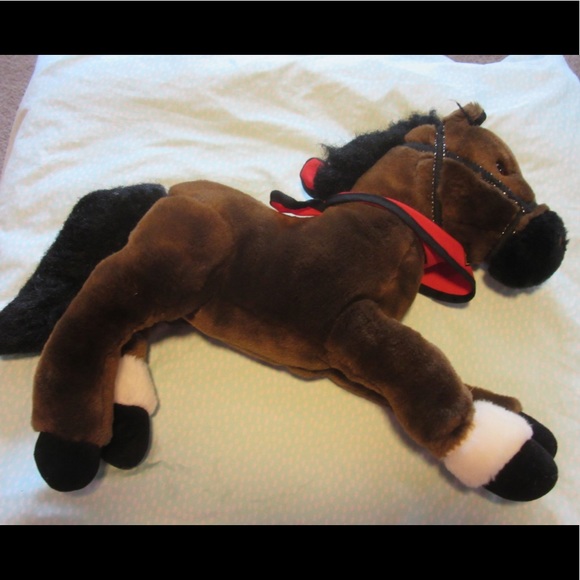 wells fargo horse - Picture 3 of 5